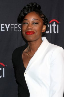 LOS ANGELES - 10 APR PaleyFEST Diona Reasonover 10 Nisan 2022 'de Los Angeles, CA' da NCIS Evreni
