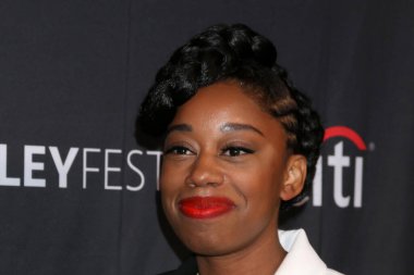 LOS ANGELES - 10 APR PaleyFEST Diona Reasonover 10 Nisan 2022 'de Los Angeles, CA' da NCIS Evreni