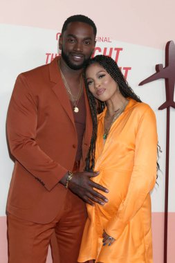 LOS ANGELES - 11 Nisan 2022 'de Los Angeles, CA' da The Flight Attendant 2. Sezon Prömiyer Gösterimi 'nde Mo McRae, Lex Davis