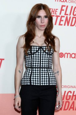 LOS ANGELES - 11 Nisan, Zosia Mamet The Flight Attendant Sezon 2, Premiere Screening at the Pacific Design Center 11 Nisan 2022, Los Angeles, CA
