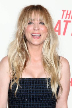 LOS ANGELES - 11 Nisan 2022 'de Los Angeles, CA' da The Flight Attendant 2.