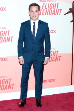 LOS ANGELES - 11 Nisan, TR Knight at The Flight Attendant Sezon 2, Premiere Screening at the Pacific Design Center 11 Nisan 2022, Los Angeles, CA