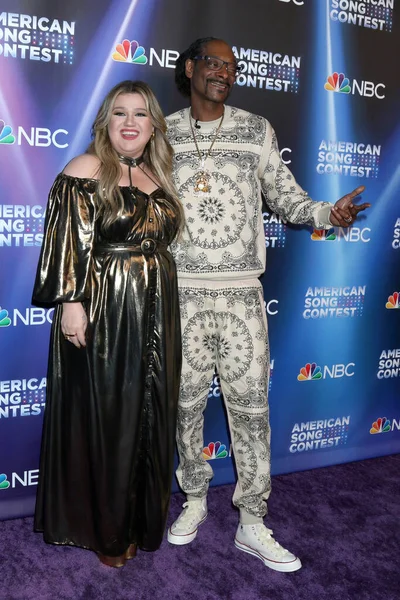 Los Angeles Apr Kelly Clarkson Snoop Dogg American Song Contest — 스톡 사진