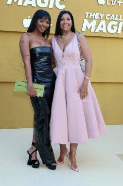 Elisa Johnson, Cookie Johnson, 14 Nisan 2022 'de Westwood, CA' da, Village Theater 'da yapılan 