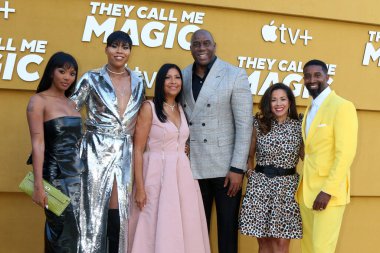 Elisa Johnson, EJ Johnson, Cookie Johnson, Magic Johnson, Lisa Johnson, Andre Johnson Village Theater 'da 14 Nisan 2022' de yapılan 
