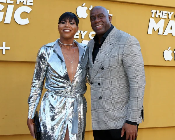 LOS ANGELES - 14 Nisan 2022 'de Westwood, CA' daki Village Theater 'da 