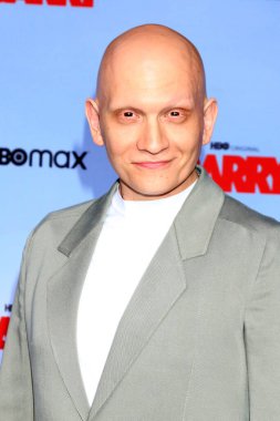 18 Nisan 2022 'de Rolling Green' deki Barry Sezon 3 HBO Premiere Gösterimi 'nde Anthony Carrigan.