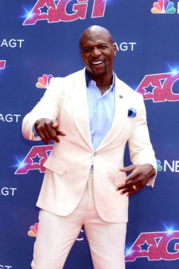 LOS ANGELES - 20 Nisan 2022 'de Pasadena, CA' da bulunan Pasadena Civic Auditorium 'da Terry Crews Yetenek Fotoğrafı Aldı 