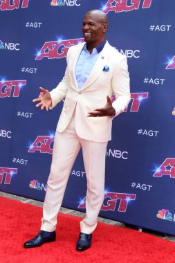 LOS ANGELES - 20 Nisan 2022 'de Pasadena, CA' da bulunan Pasadena Civic Auditorium 'da Terry Crews Yetenek Fotoğrafı Aldı 