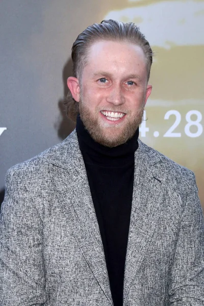 LOS ANGELES - 20 Nisan 2022 'de Hollywood Atletizm Kulübü' nde Cennetin Sancakları Altındaki FX 'te Taylor St. Pierre.