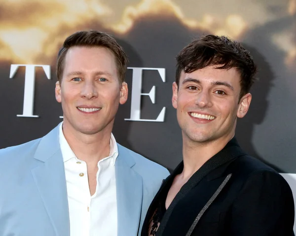 Los Angeles Apr Dustin Lance Black Tom Daley Banner Heaven — Stock Photo, Image