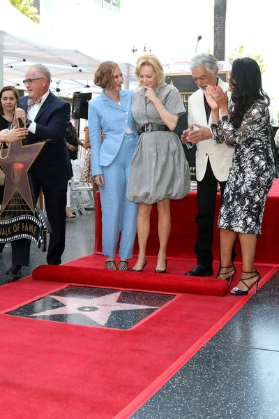 Los Angeles Kwietnia Hannah Einbinder Ceremonii Jean Smart Hollywoodzkim Alei — Zdjęcie stockowe