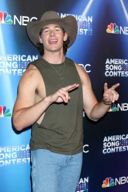 LOS ANGELES - 25 Nisan 2022, Universal City, CA 'de Jonah Prill Amerika Şarkı Yarışması Yarı Finalleri Kırmızı Halı 