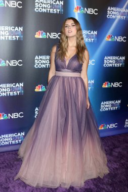 LOS ANGELES - 25 Nisan 2022 'de Universal Stüdyoları' nda Amerika Şarkı Yarışması yarı finallerinde Ada Leann  