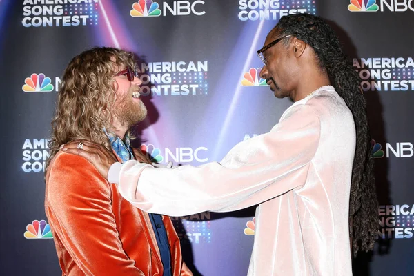 LOS ANGELES - 25 Nisan 2022 'de Universal Stüdyoları' nda Amerika Şarkı Yarışması 'nda Snoop Dogg yarı finale çıktı. 