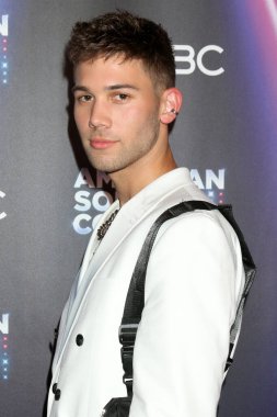 LOS ANGELES - 2 Mayıs 2022 'de Universal City, CA' de düzenlenen American Song Contest Yarı Finalleri Kırmızı Halı Şovu - 2. hafta Universal Stüdyoları 'nda