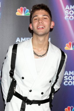 LOS ANGELES - 2 Mayıs 2022 'de Universal City, CA' de düzenlenen American Song Contest Yarı Finalleri Kırmızı Halı Şovu - 2. hafta Universal Stüdyoları 'nda