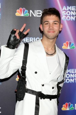 LOS ANGELES - 2 Mayıs 2022 'de Universal City, CA' de düzenlenen American Song Contest Yarı Finalleri Kırmızı Halı Şovu - 2. hafta Universal Stüdyoları 'nda