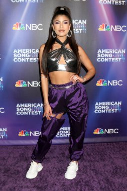 Sweet Taboo, Jennifer Torrejon 2 Mayıs 2022 'de Universal City, CA' de düzenlenen Amerikan Şarkı Yarışması Yarı Finalleri Kırmızı Halı - 2. hafta Universal Stüdyolarında