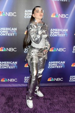 LOS ANGELES - 2 Mayıs 2022, Universal City, CA 'de Amerika Şarkı Yarışması Yarı Finalleri canlı yayın Kırmızı Halı - 2. hafta Universal Stüdyoları