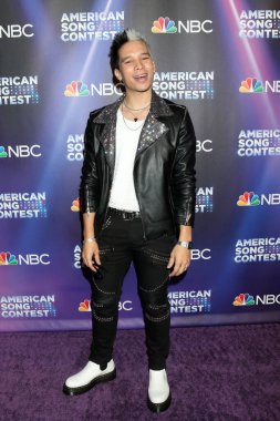 LOS ANGELES - 2 Mayıs 2022 'de Universal City, CA' de düzenlenen American Song Contest yarı finalleri canlı yayın kırmızı halı - 2. hafta Universal Stüdyoları