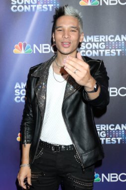 LOS ANGELES - 2 Mayıs 2022 'de Universal City, CA' de düzenlenen American Song Contest yarı finalleri canlı yayın kırmızı halı - 2. hafta Universal Stüdyoları
