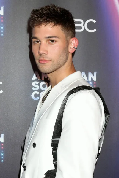 LOS ANGELES - 2 Mayıs 2022 'de Universal City, CA' de düzenlenen American Song Contest Yarı Finalleri Kırmızı Halı Şovu - 2. hafta Universal Stüdyoları 'nda