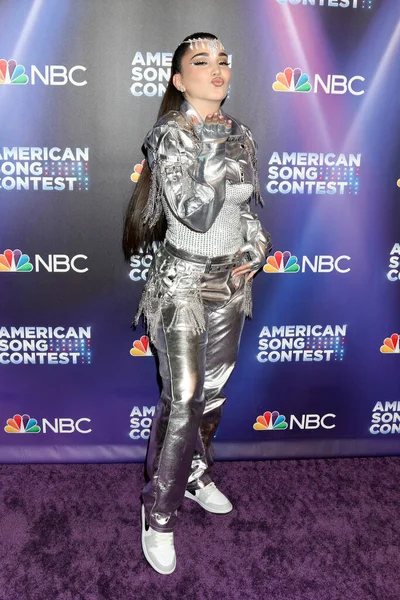 LOS ANGELES - 2 Mayıs 2022, Universal City, CA 'de Amerika Şarkı Yarışması Yarı Finalleri canlı yayın Kırmızı Halı - 2. hafta Universal Stüdyoları