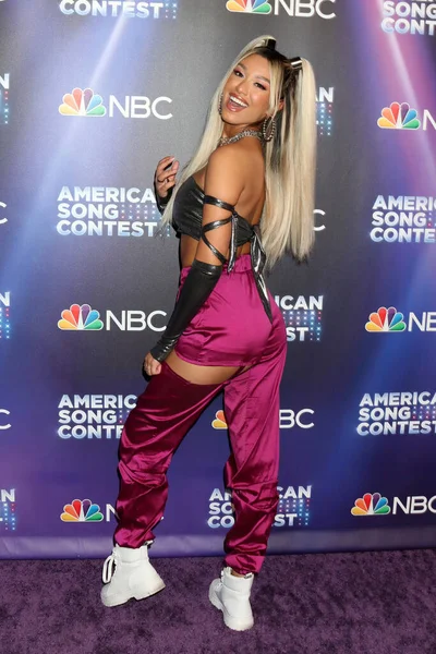 Sweet Taboo, Sami Ramos, 2 Mayıs 2022 'de Universal City, CA' de düzenlenen Amerikan Şarkı Yarışması Yarı Finalleri Kırmızı Halı - 2. hafta Universal Stüdyolarında