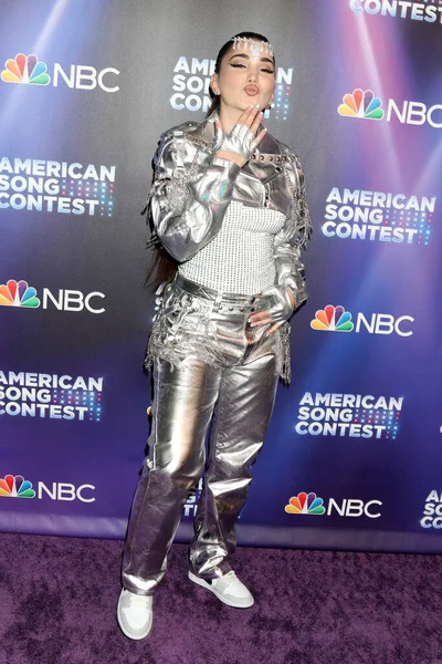 LOS ANGELES - 2 Mayıs 2022, Universal City, CA 'de Amerika Şarkı Yarışması Yarı Finalleri canlı yayın Kırmızı Halı - 2. hafta Universal Stüdyoları