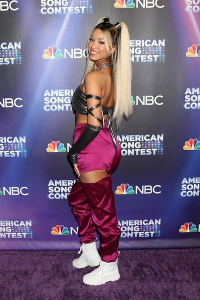 Sweet Taboo, Sami Ramos, 2 Mayıs 2022 'de Universal City, CA' de düzenlenen Amerikan Şarkı Yarışması Yarı Finalleri Kırmızı Halı - 2. hafta Universal Stüdyolarında