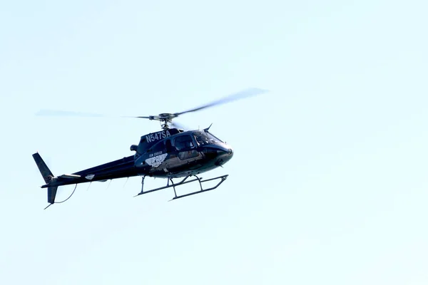 Los Angeles May Top Gun Maverick Helicopter Brings Tom Cruise — Zdjęcie stockowe