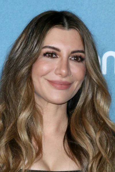 Los Angeles May Nasim Pedrad在2022年5月9日于加利福尼亚州洛杉矶举行的美国导演协会 第二季首映式上的表演 — 图库照片