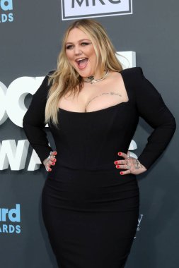 LOS ANGELES - MAY 15:  Elle King at the 2022 Billboard Music Awards at MGM Garden Arena on May 15, 2022 in Las Vegas, NV