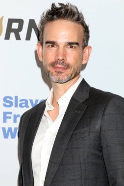 LOS ANGELES - 2 Haziran 2022 'de Los Angeles Sofitel' deki REGARD Dergisi 'nin Yaz Sayısı Sürüm Partisi' nde Christopher Gorham