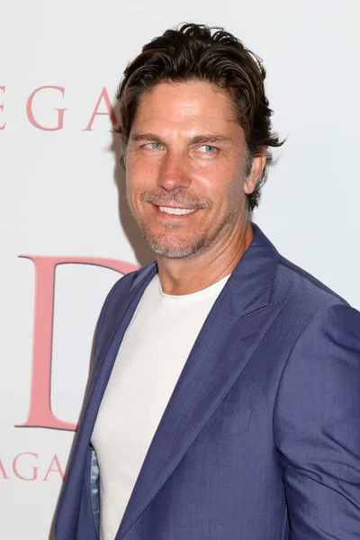 Los Angeles Jun Michael Trucco Regard Magazine Summer Issue Release — Stock Photo, Image