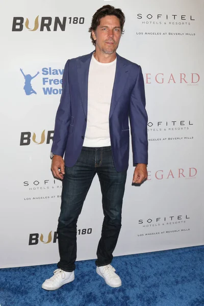 Los Angeles Jun Michael Trucco Het Summer Issue Release Party — Stockfoto