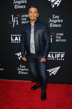 LOS ANGELES - 1 Haziran 2022 'de Los Angeles, CA' da TCL Çin Tiyatrosu 'nda Mija' nın açılış gecesi gösteriminde J J Soria