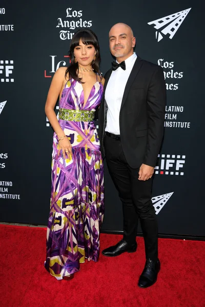 LOS ANGELES - 1 HAZİRAN Xochitl Gomez, Rafael Agustin 1 Haziran 2022 'de Los Angeles, CA' da TCL Çin Tiyatrosu 'nda Mija' nın açılış gecesi gösteriminde