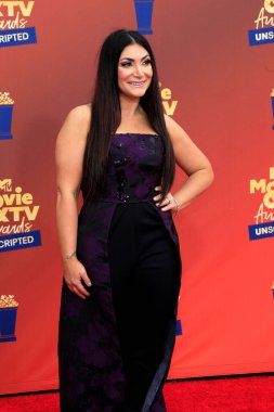 LOS ANGELES - 2 Haziran 2022 'de MTV Film ve TV Ödülleri' nde Deena Cortese: 2 Haziran 2022 'de Santa Monica, CA' da Barker Hanger 'da UnscRIPted