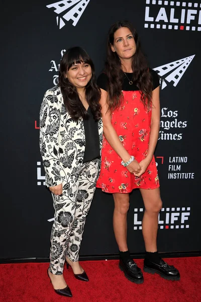 LOS ANGELES - 1 Haziran 2022 'de Los Angeles, CA' da TCL Çin Tiyatrosu 'nda Mija' nın açılış gecesi gösteriminde Yesenia Tlahuel, Tabs Breese