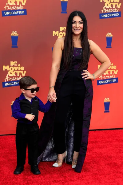 Los Angeles Jun Deena Cortese Christopher Buckner Mtv Movie Awards — Fotografia de Stock