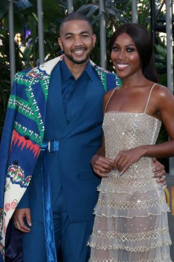 LOS ANGELES - 6 Haziran 2022 'de Los Angeles, CA' da Jurassic World Dominion World Premiere 'de Alano Miller, DeWanda Wise