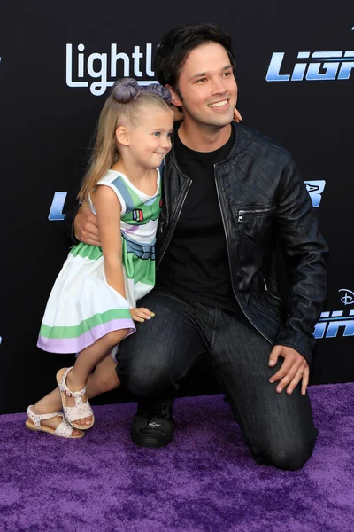 Los Angeles Giugno Rosie Kress Nathan Kress Alla Premiere Lightyear — Foto Stock