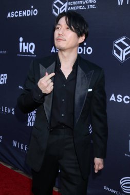 LOS ANGELES - 20 Haziran 2022 'de Westwood, CA' da The Killer Los Angeles Premiere 'de Jang Hyuk