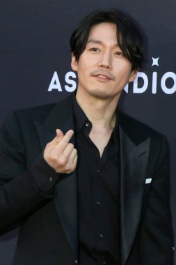 LOS ANGELES - 20 Haziran 2022 'de Westwood, CA' da The Killer Los Angeles Premiere 'de Jang Hyuk