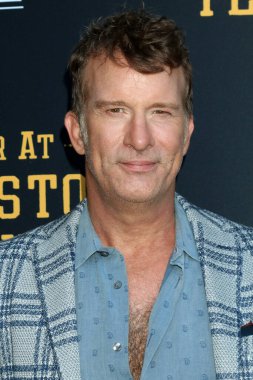 LOS ANGELES - 23 Haziran: Thomas Jane Yellowstone City 'deki Cinayet' te 23 Haziran 2022 'de Harmony Gold' da prömiyerde.