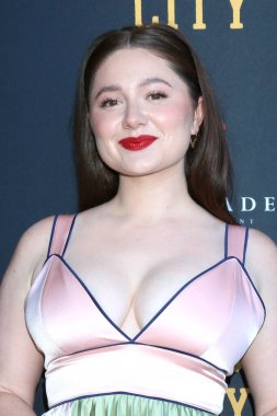 LOS ANGELES - 23 Haziran: Emma Kenney Yellowstone City Premiere 'de 23 Haziran 2022' de Los Angeles 'ta Harmony Gold' da