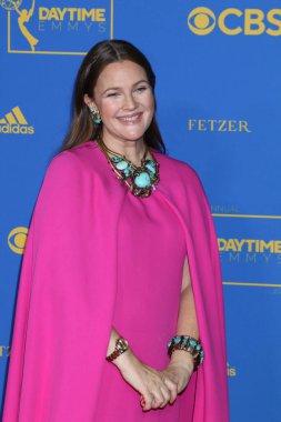 LOS ANGELES - 24 Haziran: Drew Barrymore 24 Haziran 2022 'de Pasadena, CA' da düzenlenen 49.