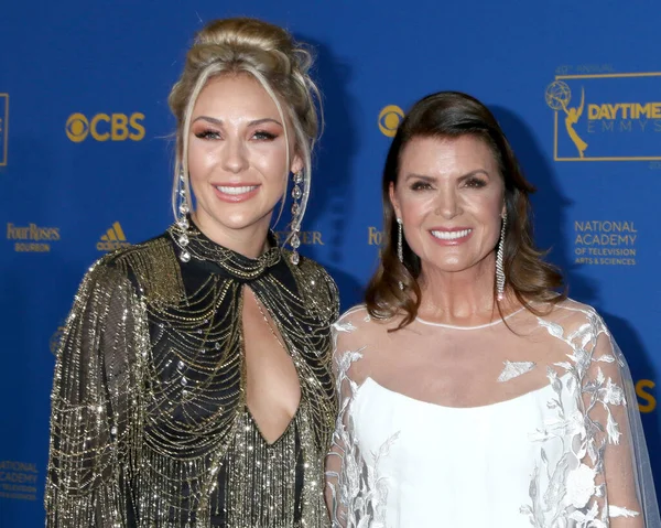 Los Angeles Jun Alexes Marie Pelzer Kimberlin Brown Daytime Emmys — стокове фото